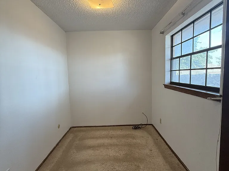 1709 Bruce Devlin Dr — Photo 17