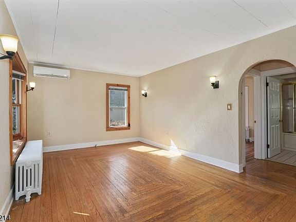 3rd image of 228 S 6th St