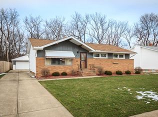 6899 Brandywine Rd, Parma Heights, OH 44130