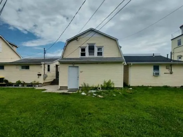 429 Guy Lombardo Ave #B, Freeport, NY 11520