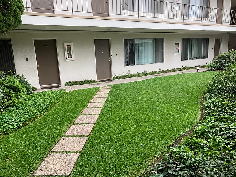 777 N Bellflower Blvd — Photo 6