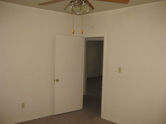 Bedroom Pic2