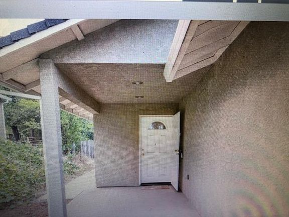 2nd image of 4075 Willow St