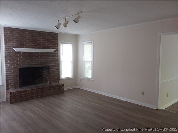 4th image of 3446 Bennett Dr