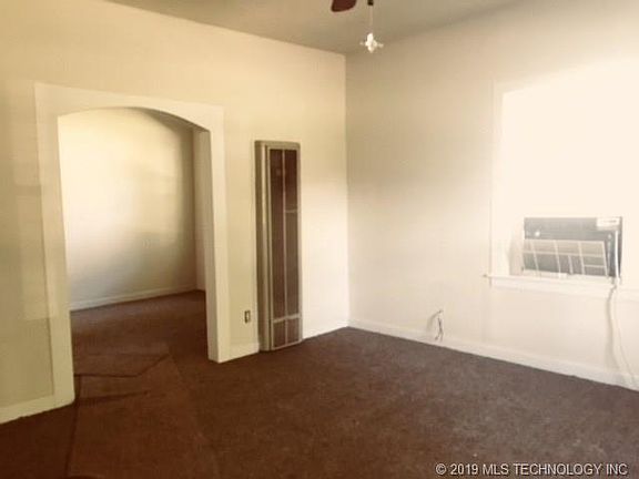 4th image of 419 S Cherokee Ave
