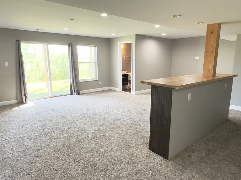 5585 Wavecrest Cir — Photo 13
