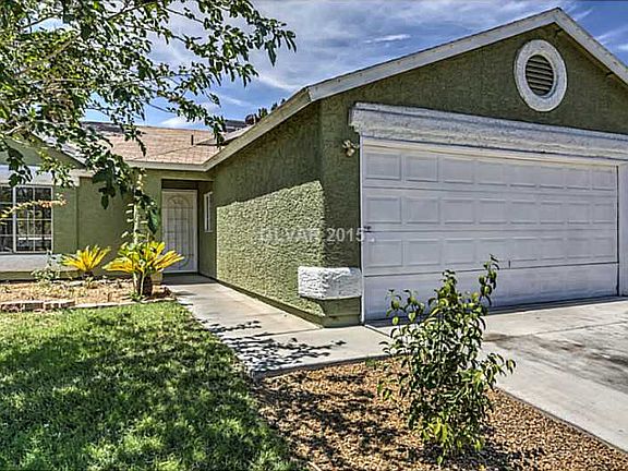 3rd image of 5567 Ballinger Dr