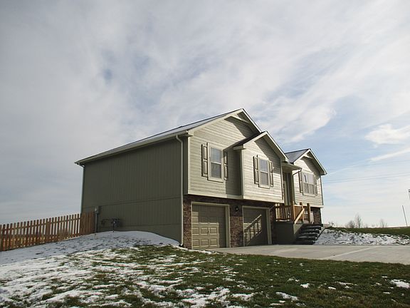 857573_Left side of House_01052016