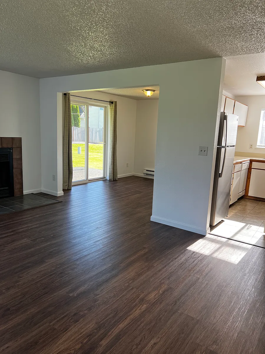 Building Photo - 2714 Laukala Pl #D