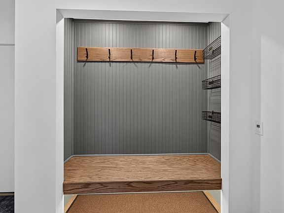 4th image of 1125 Gils Way