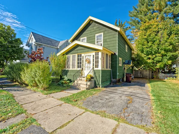 139 5th Avenue, Gloversville, NY 12078