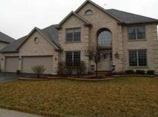 2660 Hoddam Rd, Naperville, IL 60564
