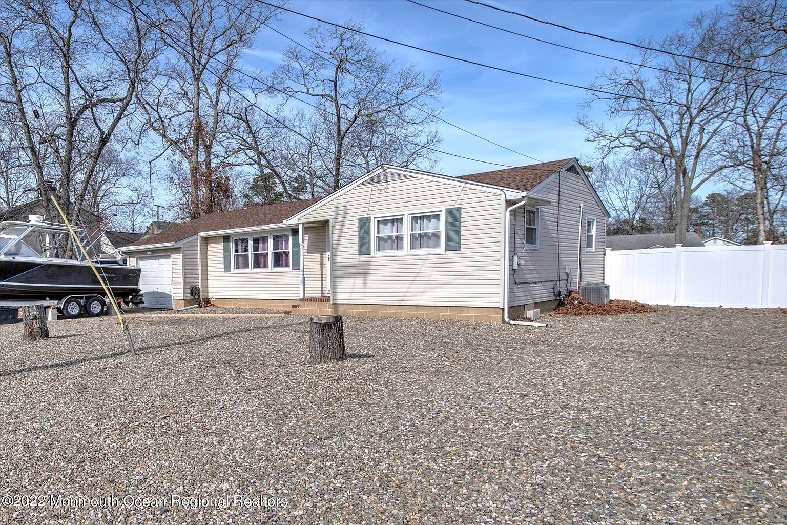 244 Station Dr photo 1