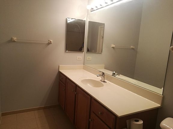 5th image of 1 S Lincoln Ave APT 209