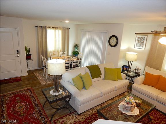 4th image of 2633 Polar White Ave