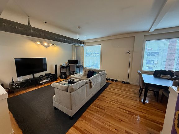 2nd image of 1020 Adams St #403B