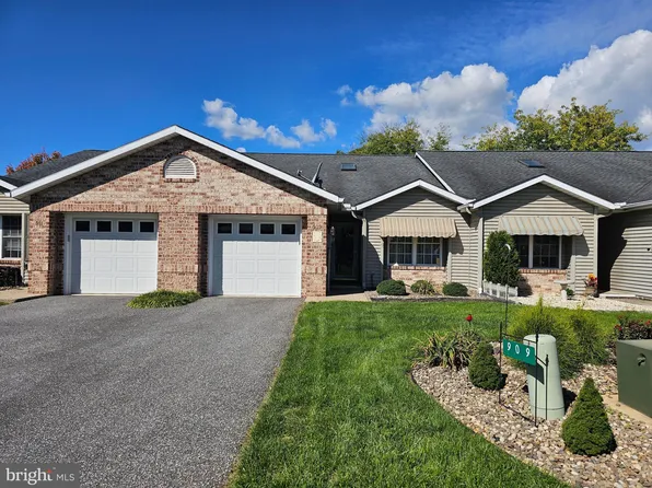 909 Geyer Dr, Chambersburg, PA 17201