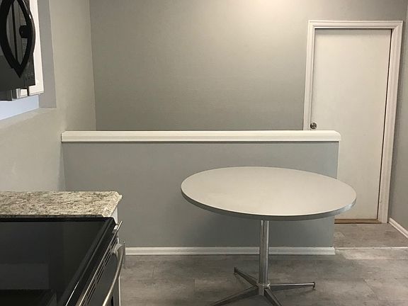 kitchen-looking@garage door