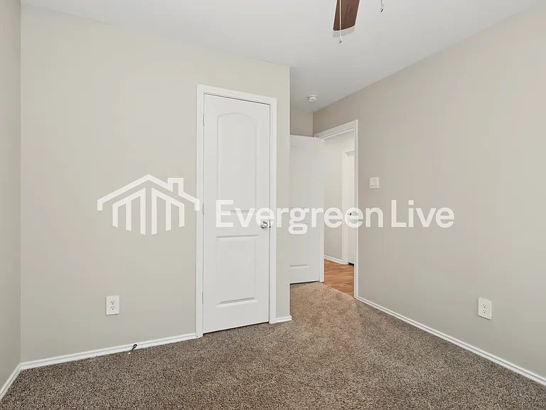 9921 Glen Brook Ln — Photo 14