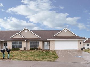 1475 Ridgeview Ave, West Liberty, IA 52776