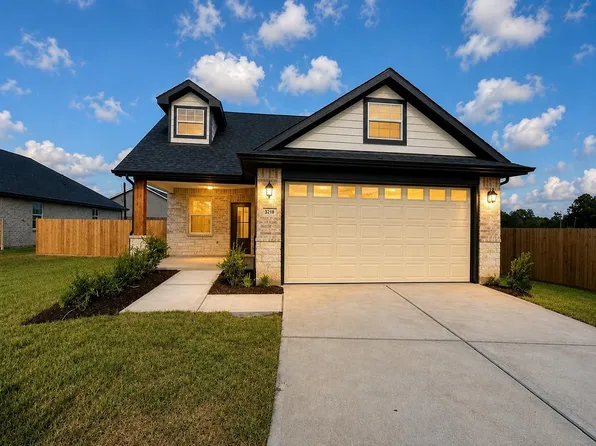 2958 Garzita Ct, Wharton, TX 77488