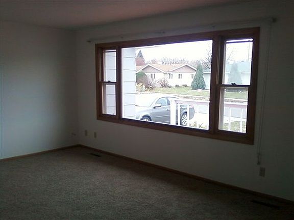 Living Rm 1