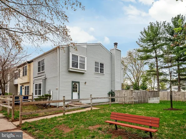 17422 Hoskinson Rd, Poolesville, MD 20837