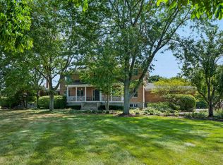 2S401 Creekside Ct, Elburn, IL 60119