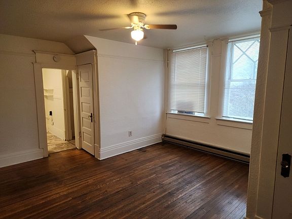 4th image of 1125 W 11th Ave #N