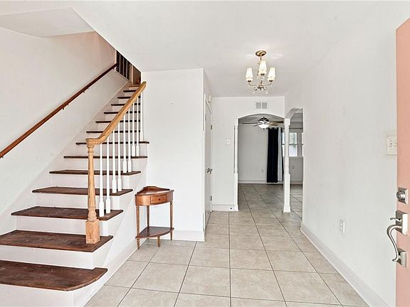 3rd image of 2684 Vulcan St