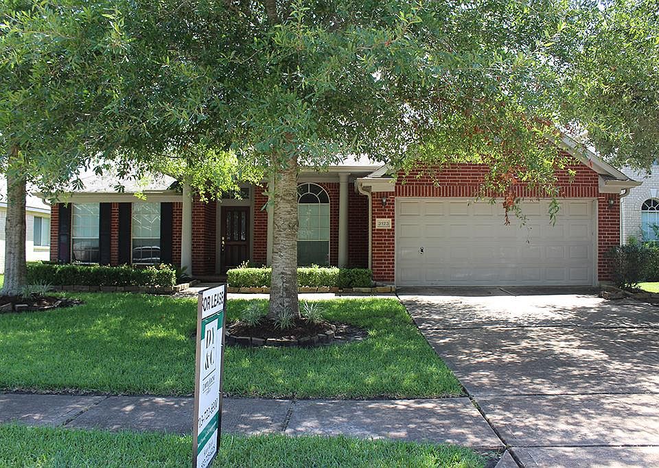 1st image of 3123 E Webber Dr