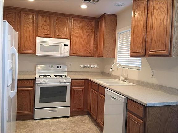 3rd image of 3328 Villa Fiori Ave #0