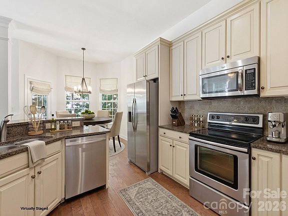 5th image of 6832 Charter Hills Rd