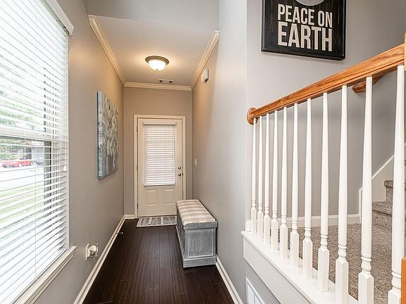 3rd image of 120 Sunset Ln