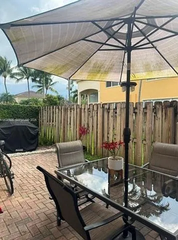 5469 NW 113th Ct — Photo 7