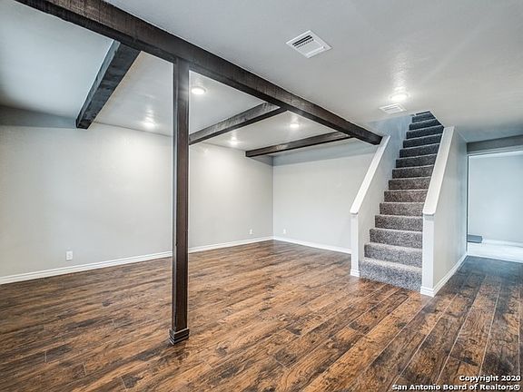 3rd image of 7631 Buckboard Ln
