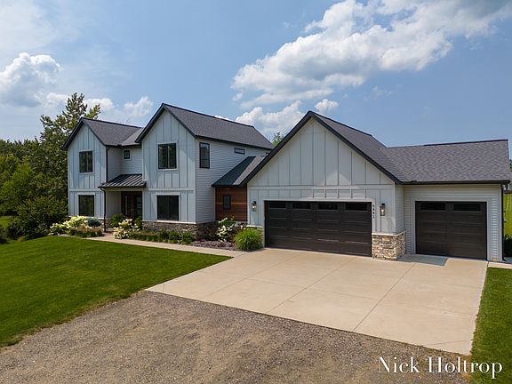 2nd image of 6441 64th Ave