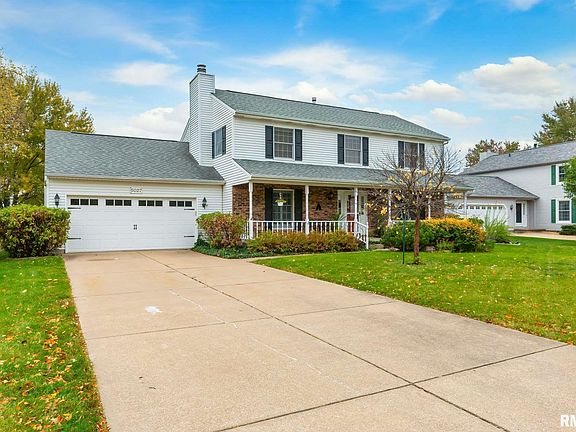 3rd image of 5027 Amesbury Ct