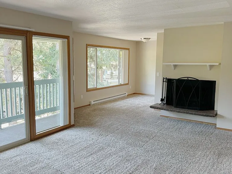 Roxclif Apartments — Photo 18