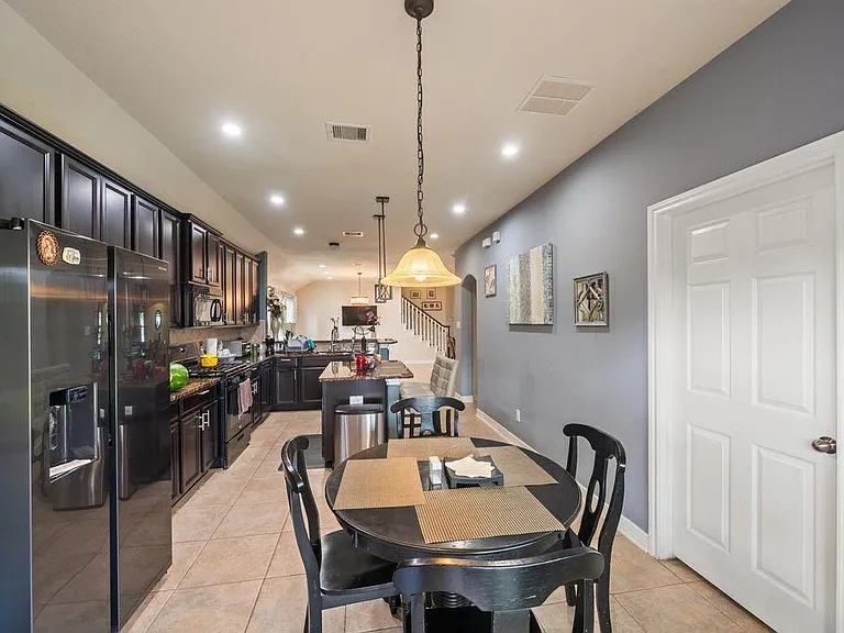 8819 Chaco Hill Ln — Photo 5