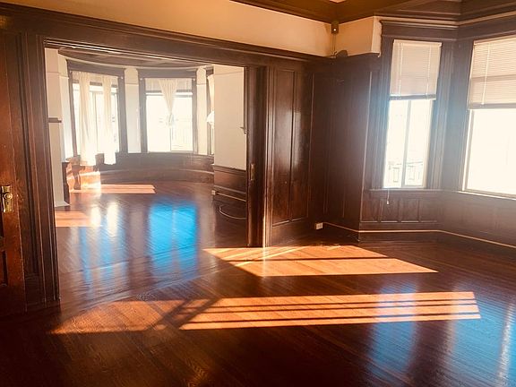 3rd image of 1005 Jones St APT 5