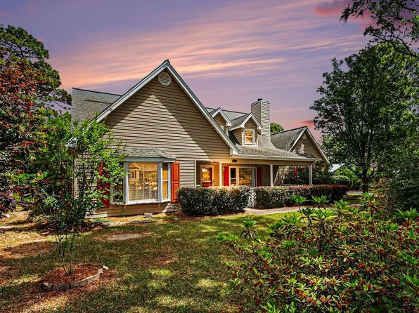 43 Wyoming Ct, Spring Lake, NC 28390