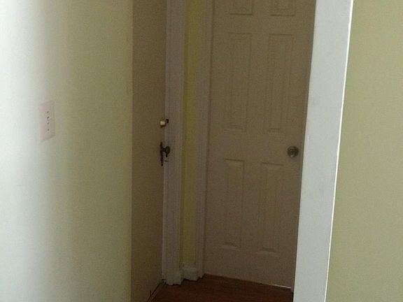 Hall to bathroom 1