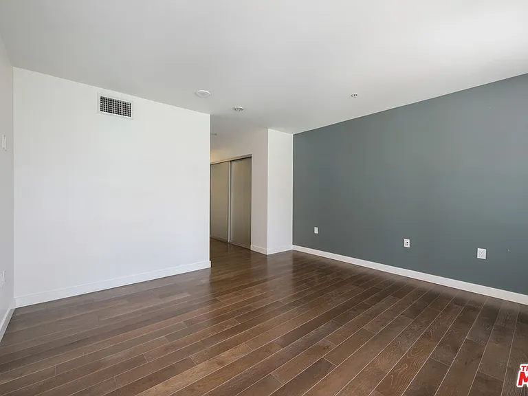 901 S Flower St #601 — Photo 14