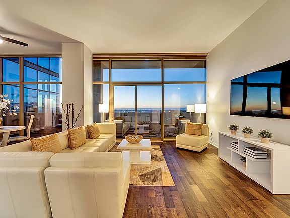 3rd image of 38 N Almaden Blvd Unit 2119