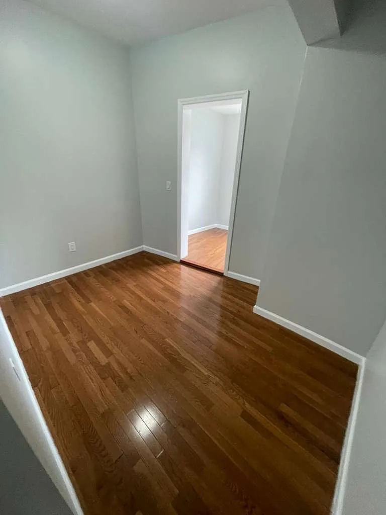 Building Photo - 675 Summer Ave #2F