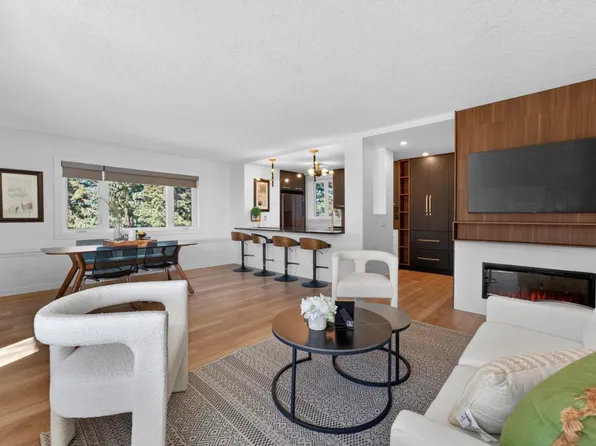 3204 Rideau Pl SW #401, Calgary, AB T2S 1Z2