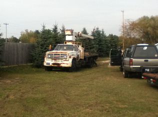 17 E Koenig Rd, Free Soil, MI 49411