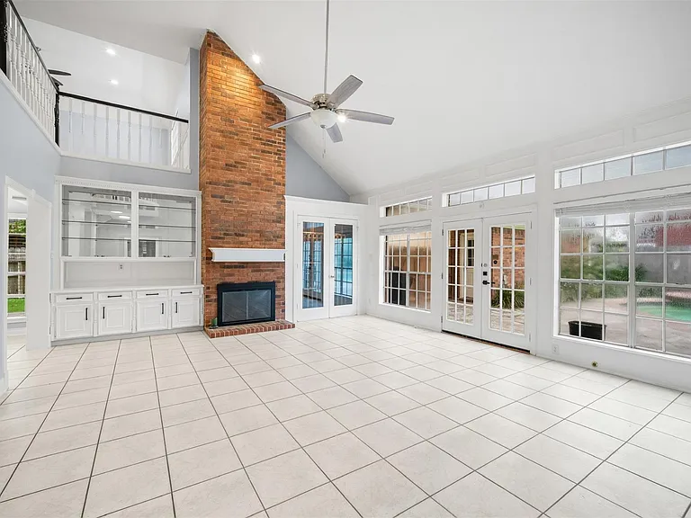 3622 Springhill Ln — Photo 14