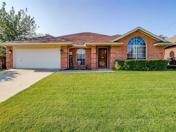 5645 Springtide Dr, Fort Worth, TX 76135